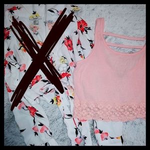 💥3/$15💥Lot of 2 Pink and Floral Summer Crop Tops
